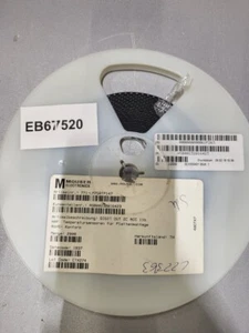 NXP Temperature Sensors for Plate Mounting - 2000 Units, No Packaging - Picture 1 of 2