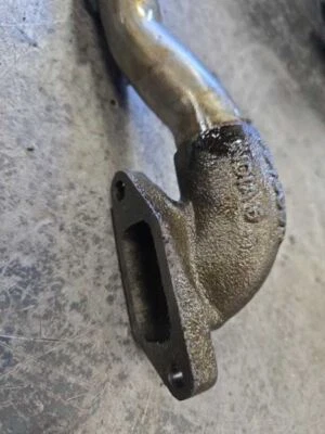 TUBO DE COLETA DE ÓLEO DO MOTOR DIESEL 2015 DODGE RAM2500. NÚMERO DA PEÇA 68210080AA - Imagem 1 de 4