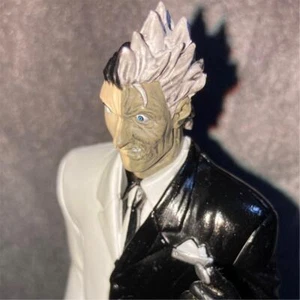 Yamato Batman Kia Asamiya Two-Face Figure Joker - Picture 1 of 4