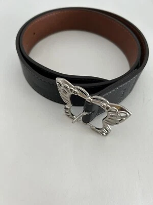 Cinturón para mujer Relic by Fossil hebilla mariposa negro grande Foto 1 de 4