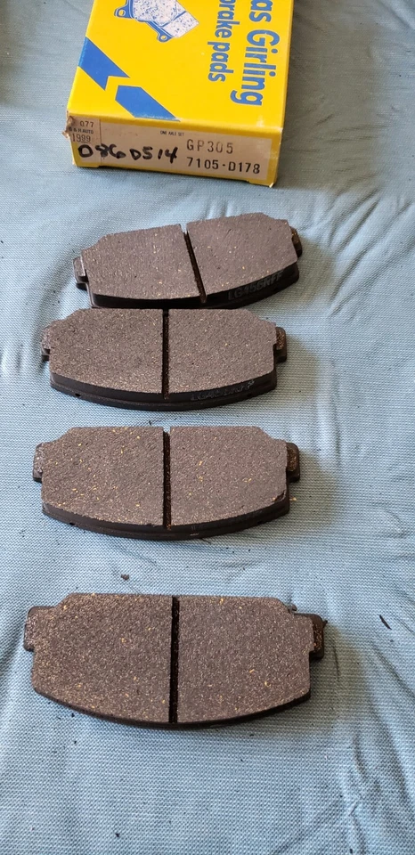 PASTILLAS DE FRENO DELANTERAS SUPER DELUXE PARA TOYOTA COROLLA CELICA LUCAS GIRLING 086-0514 Foto 1 de 1