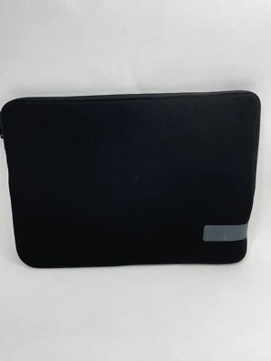 Case Logic - Memory Foam Laptop Sleeve Laptop Case for 15” Apple MacBook Pro - Image 1 of 3