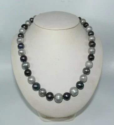 Collar de perlas de agua dulce gris y negro de 10,5 mm - 13,0 mm broche de oro blanco de 14 k Foto 1 de 3