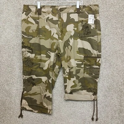 Fashion Bug Pants Womens 22W Green Camo Floral Adjustable Hem Capri Casual - Image 1 of 4