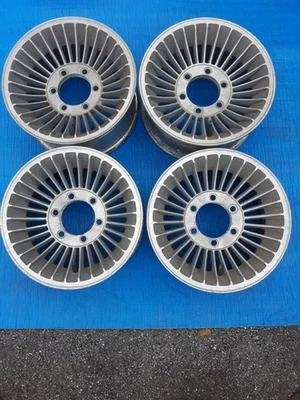 TURBINA DE RUEDA WESTERN 15X7 6X5,5 Juego de círculos de pernos Foto 1 de 4