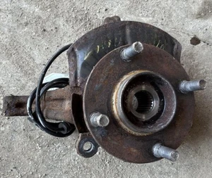 2007-2012 Nissan Versa Front Left LH Hand Driver Spindle Knuckle Assembly Oem - Picture 1 of 6