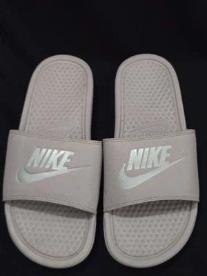 Sandalia rosa Just Do It talla 8 extensiones Nike Benassi 343881-614 para mujer Foto 1 de 4