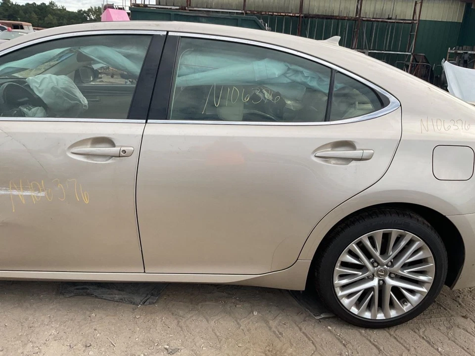 Driver Left Rear Side Door Without Sunshade Fits 13-18 LEXUS ES300H 2202718 Foto 1 de 1