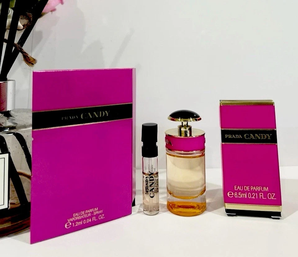Conjunto de perfume Prada Candy EDP mini e amostra - Imagem 1 de 1
