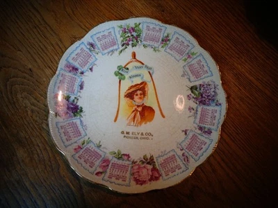 Cerámica 1910 G.M. Placa de calendario Ely & Co. Pioneer, Ohio Foto 1 de 4