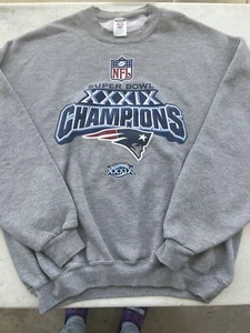 NFL New England Patriots Super Bowl XXXIX Grey Crewneck Sweater Men’s Size XL - Picture 1 of 2