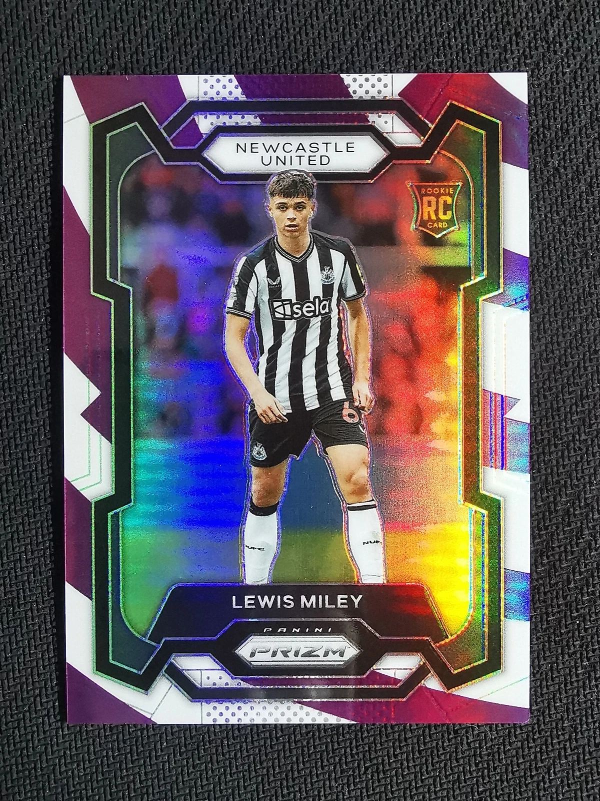 2023-24 Panini Prizm EPL Purple White Stripes 50/92 LEWIS MILEY RC Newcastle cz