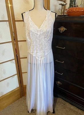 Camisón Actitudes Intimas Blanco Encaje De Colección Barrido Completo Estilo Olga 3x Plus Foto 1 de 4