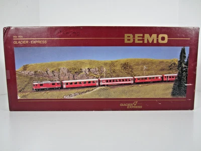 Bemo 7258 120 Rhatische Bahn Glacier Express Passenger Set - Image 1 of 4