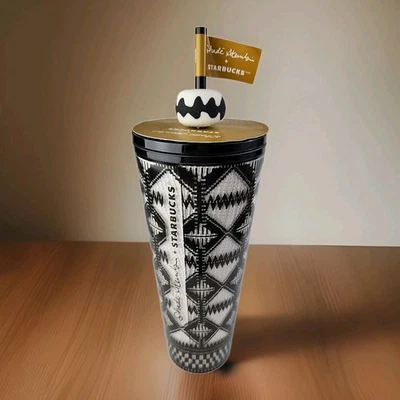 NUEVO - 2025 Vaso Starbucks 24 OZ Tono Akanbi Blanco y Negro Silicona Topper Foto 1 de 4