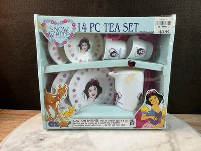 Juego de té vintage de plástico Disney Blancanieves 14 piezas Playtime Disneyana Foto 1 de 4