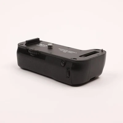 Leica Multifunctional Handgrip S for S/S-E (Typ 007 and Typ 006) Digital Camera - Image 1 of 3