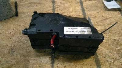Fuse Box Engine Thru VIN 171357 Fits 08-10 VOLVO 30 SERIES 1104631 - Image 1 of 4