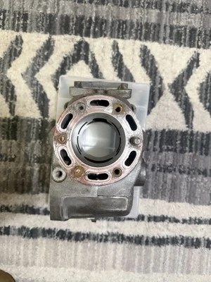 Honda CR250R 1998 jarra de cilindro, extremo superior OEM Foto 1 de 4