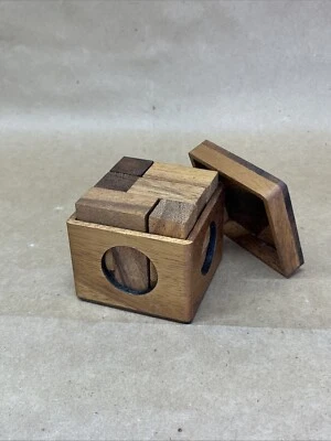 Caja rompecabezas cuadrada de madera inteligencia mente familia juego decoración casa Foto 1 de 4