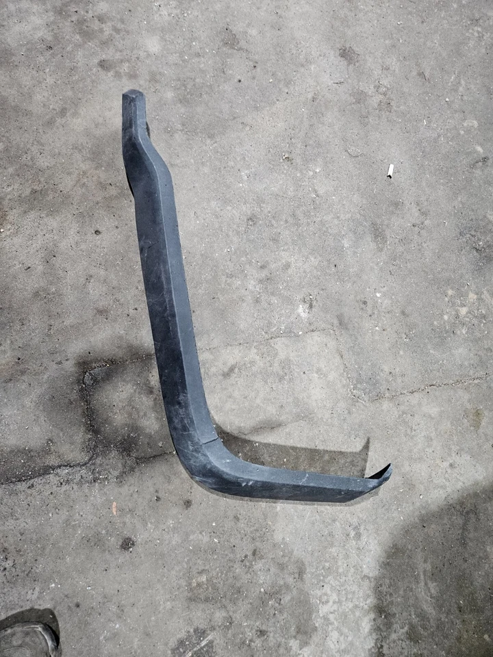 Dodge Ram 2500-3500 2019-2021 ORM parachoques trasero izquierdo cenefa inferior izquierdo 68377149AA Foto 1 de 3