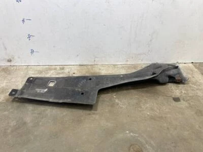 Engine under tray Chrysler Pacifica 2018 Foto 1 de 4