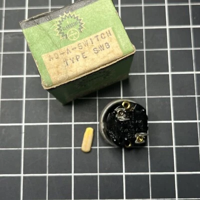 1 cada uno ~ Interruptor AD-A ~ Clarostato ~ Tipo SWB ~ Interruptor de olla ~ 5A 125VAC ~ NOS Foto 1 de 4