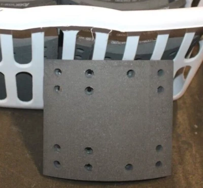 NEW 4 Pk ABEX - Friction - DRUM BRAKE SHOE LINING SET EN4709D - 20551188 N22 kit - Image 1 of 2