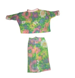 Ropa Muñeca Barbie Multicolor Top Camisa Falda Rosa Verde Azul Amarillo Blanco - Imagen 1 de 4