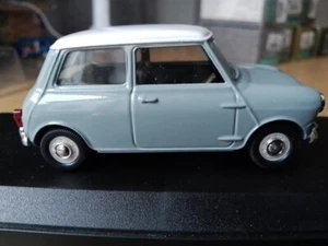 Vitesse Mini Cooper S grigio con tetto bianco. - Foto 1 di 9