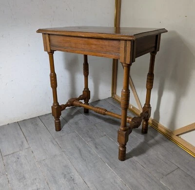 Antigua mesa victoriana francesa de madera de roble tallada gótica campestre Foto 1 de 4