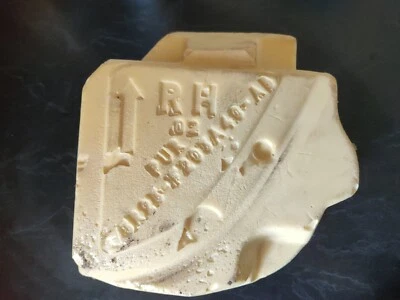 Ford Falcon Fairmont AU Amortiguador de sonido Inserto de espuma Puerta Tarjeta Borde Delantero derecho XR Foto 1 de 2