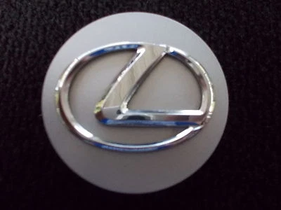 06 07 08 Lexus IS250 IS350 alloy wheel center cap  - Image 1 of 3