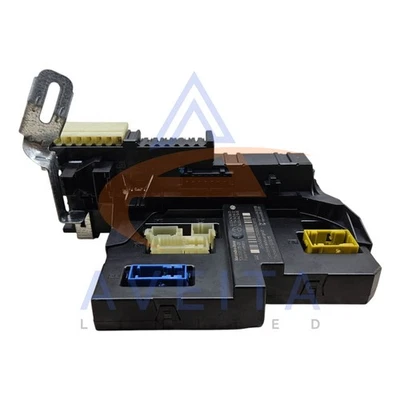 Mercedes C-Class W204 2009 C220 CDI SPORT Under Bonnet Fuse Box 2045458601 - Image 1 of 4