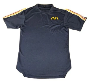 Camiseta McDonalds Para Hombres Pequeño Empleado Miembro del Equipo de Trabajo Manga a Rayas  - Imagen 1 de 5