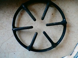  VINTAGE STOVE  KitchenAid 4169276 KGCS KGCG Gas Cooktop Burner Grates 8 3/8 dia - Picture 1 of 1