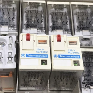 2Pcs RXM3AB2F7 AC120V intermediate relay 120V 50/60HZ 11Pin - Picture 1 of 1
