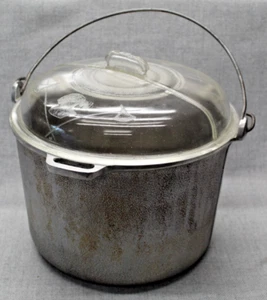 Olla de aluminio Guardian Service horno holandés con tapa de vidrio 12 cuartos 12"x8" - Imagen 1 de 13
