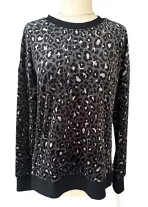 Donna Karan Velour Sleepwear Top Sz Small Black Animal Print NWT MSRP $54 - Picture 1 of 8