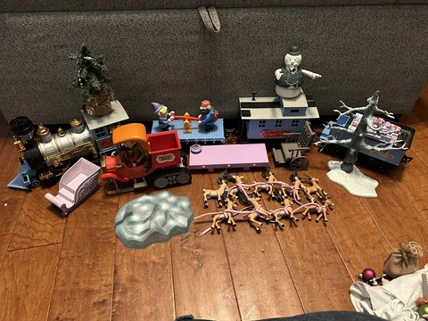 Large Lot Of Rudolph Red Nosed Reindeer Figures Cover