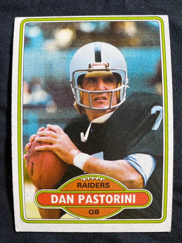 1980 TOPPS #490 DAN PASTORINI EX-MT NFL FOOTBALL CARD - Image 1 of 1
