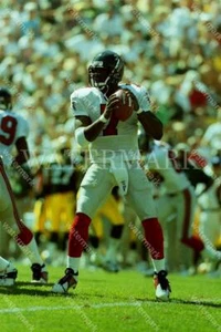 DC340 Michael Vick Atlanta Falcons Looks For an Open Team 8x10 11x14 16x20 Photo - Picture 1 of 1