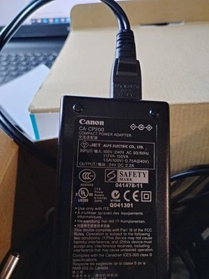Адаптер переменного тока Canon CA-CP200 B 24 В 1,8 А б/у протестирован CP1200, CP1300 - Изображение 1 из 2