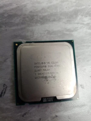 Intel E2100  1.6ghz Dual-Core Processor free ship - Image 1 of 3
