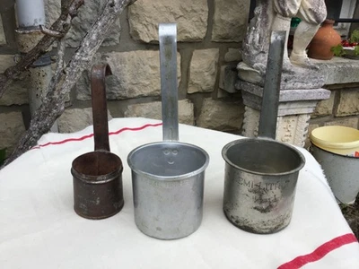 Lot de 3 Ancienne mesure à lait  2 demi-litre et 1 quart-de-litre aluSEB et fer - Photo 1/4