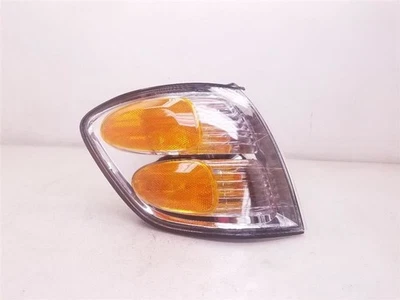 01-07 TOYOTA SEQUOIA AFTERMARKET PASSENGER SIDE FRONT CORNER FOG LIGHT ASSEMBLY - Image 1 of 4