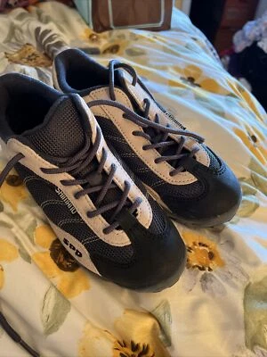 Sapato de bicicleta Shimano feminino 6 EUA/39 SPD SH-MO20 com cadarço preto bronzeado - Imagem 1 de 4