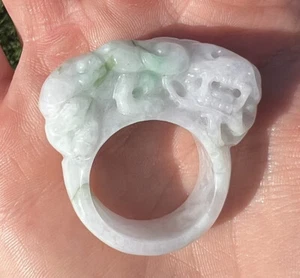 Vintage Statement Jade geschnitzter Drachen Ring weiß und grün Gr. 11 - Bild 1 von 11