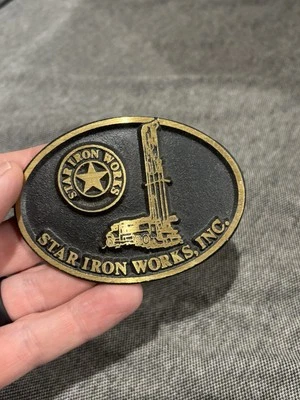 Hebilla de cinturón de aceite de refinería de perforación Star Iron Works vintage Foto 1 de 2