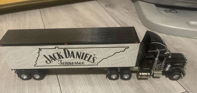 Matchbox Jack Daniels PETERBILT 18-Wheeler Die-cast Tractor Trailer - Image 1 of 4